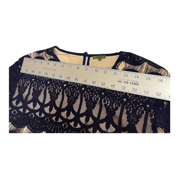 {tl} The Letter Top Women’s L Blue Crop Lace Mesh Abstract Romantic Short Sleeve - Picture 7 of 14